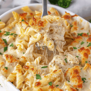 Cheesy Garlic Parmesan Chicken Pasta Bake - Recipes, Tasks & Tools